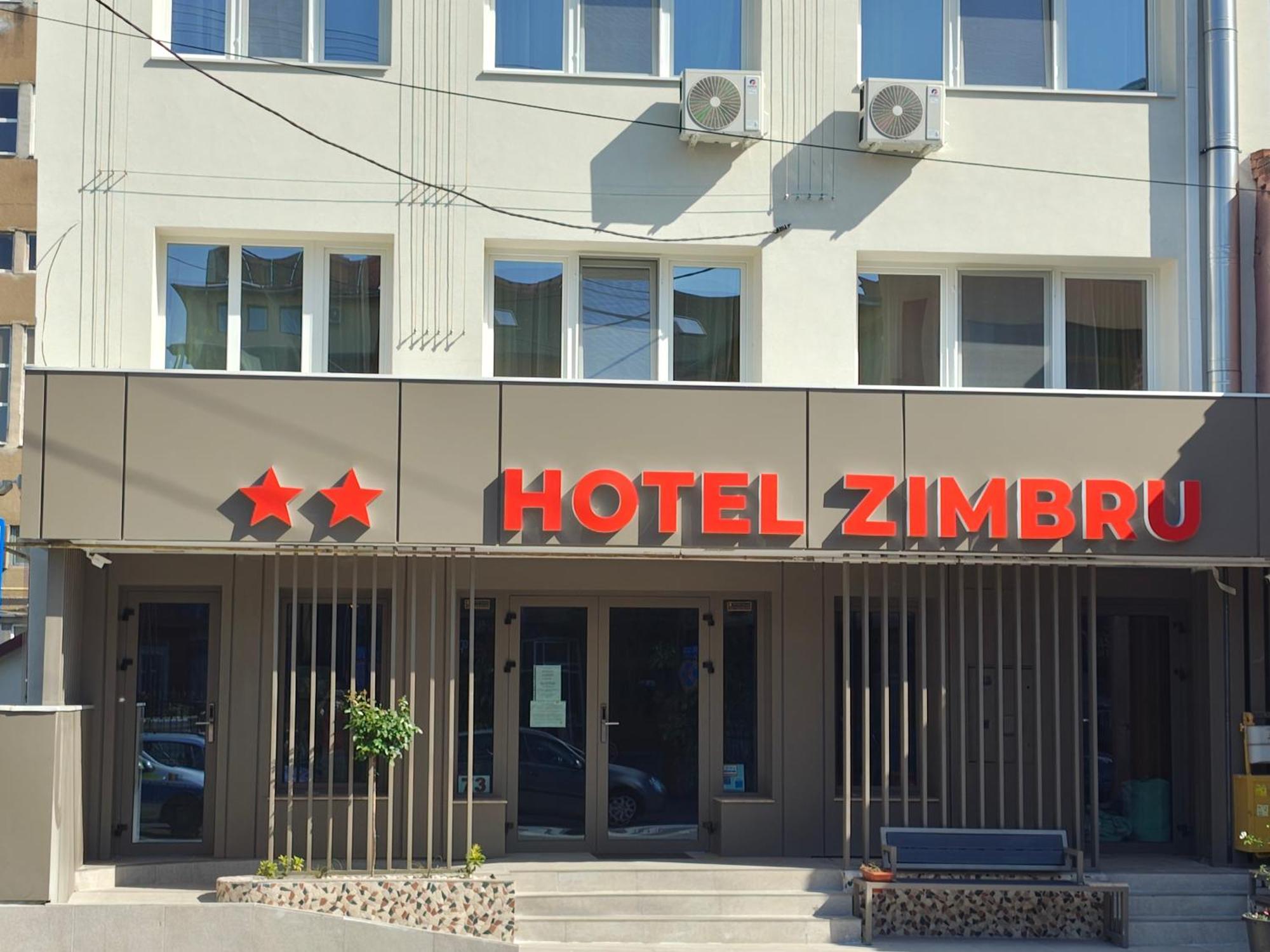 Hotel Zimbru Kaloşvar Dış mekan fotoğraf