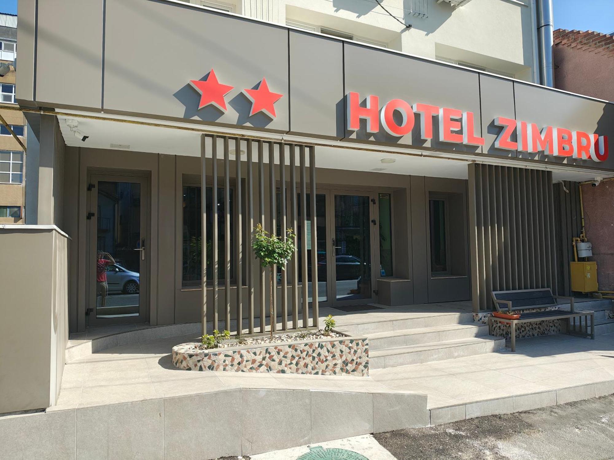 Hotel Zimbru Kaloşvar Dış mekan fotoğraf