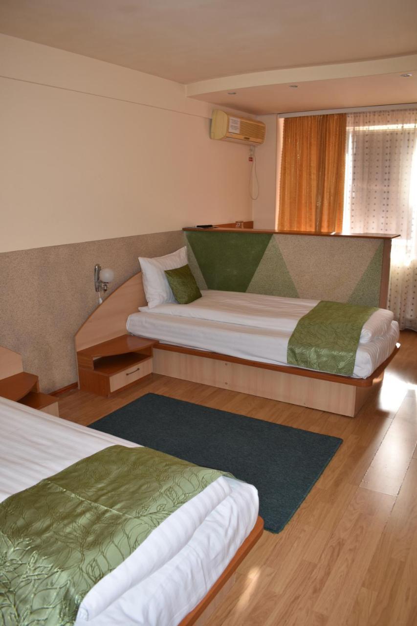 Hotel Zimbru Kaloşvar Dış mekan fotoğraf